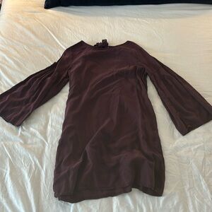 Bell sleeve shift with low back/tie back